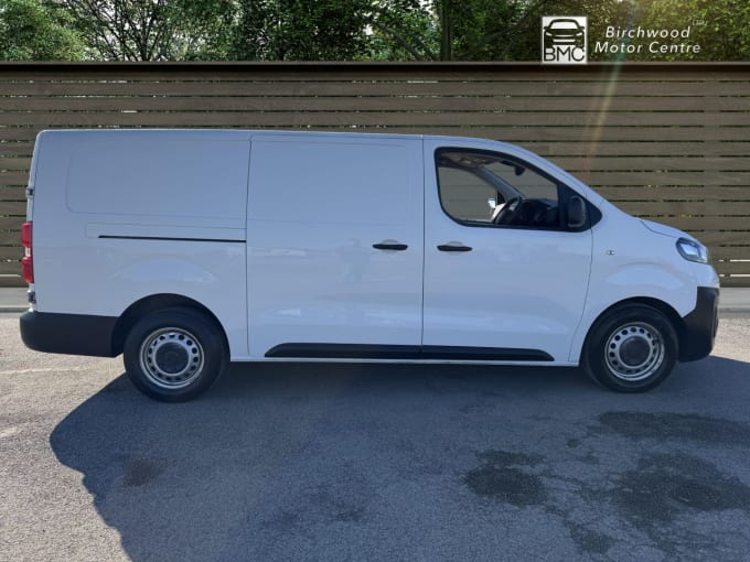 2025 Vauxhall Vivaro