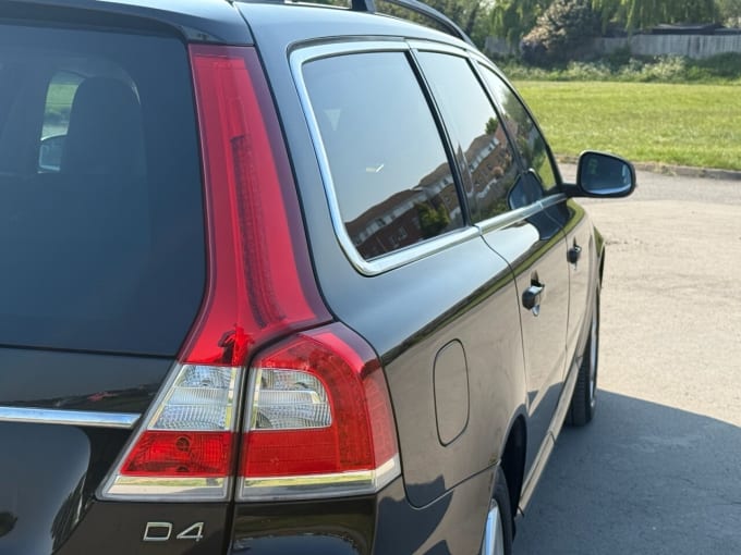 2025 Volvo V70