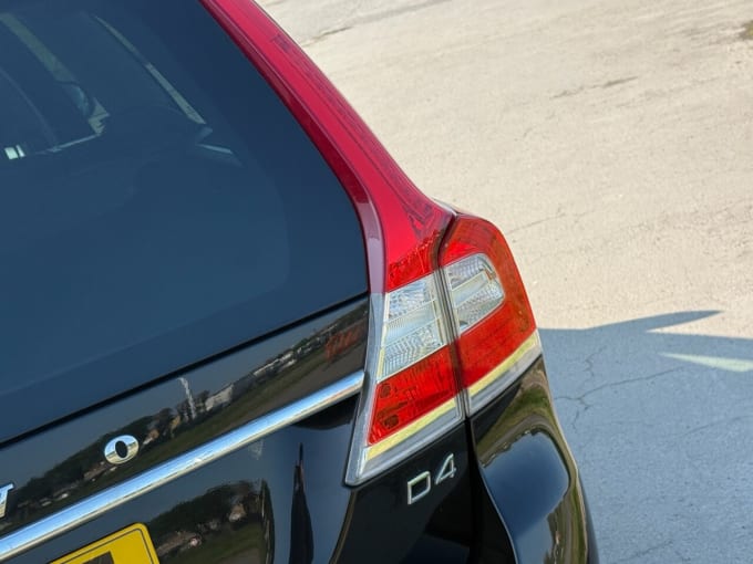 2025 Volvo V70