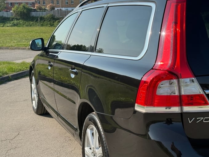2025 Volvo V70