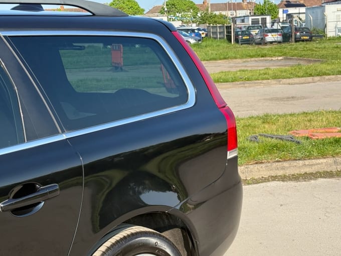 2025 Volvo V70