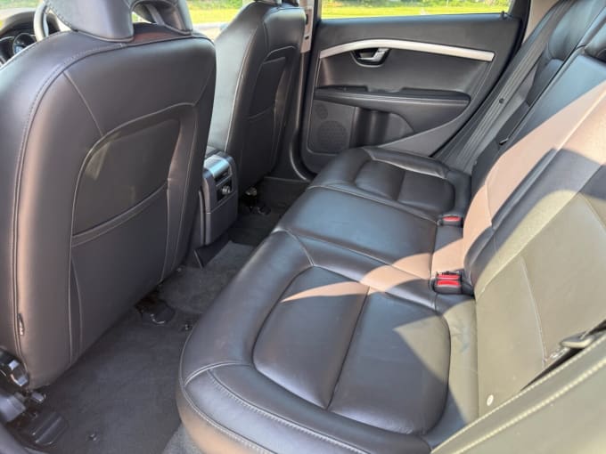 2025 Volvo V70
