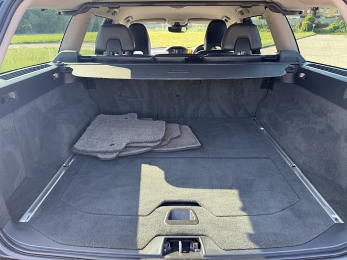 2025 Volvo V70