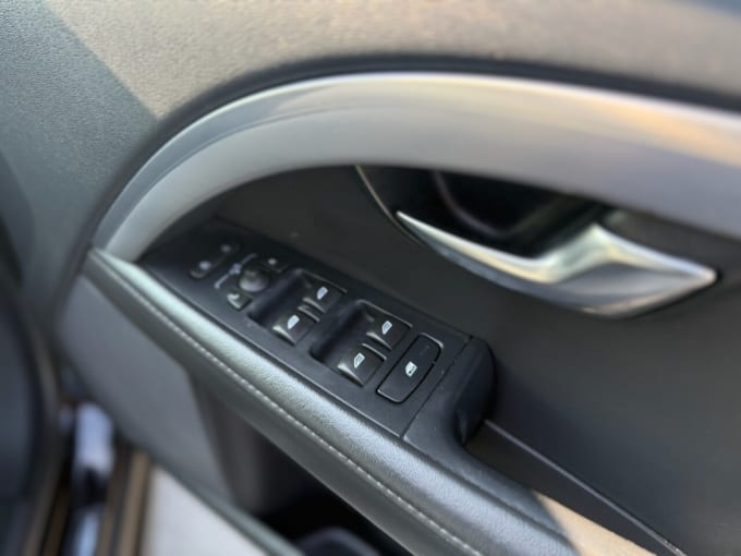 2025 Volvo V70