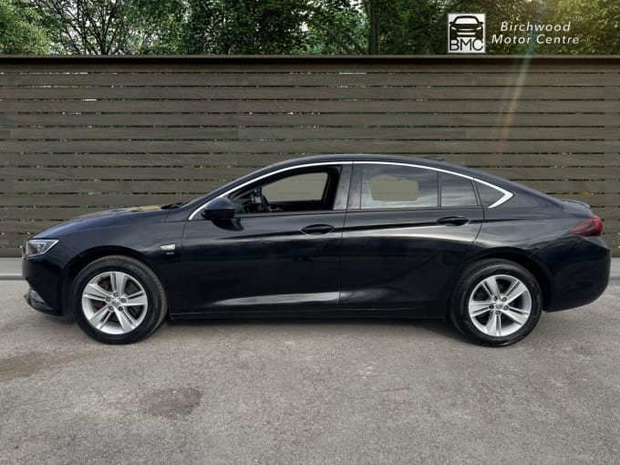 2025 Vauxhall Insignia