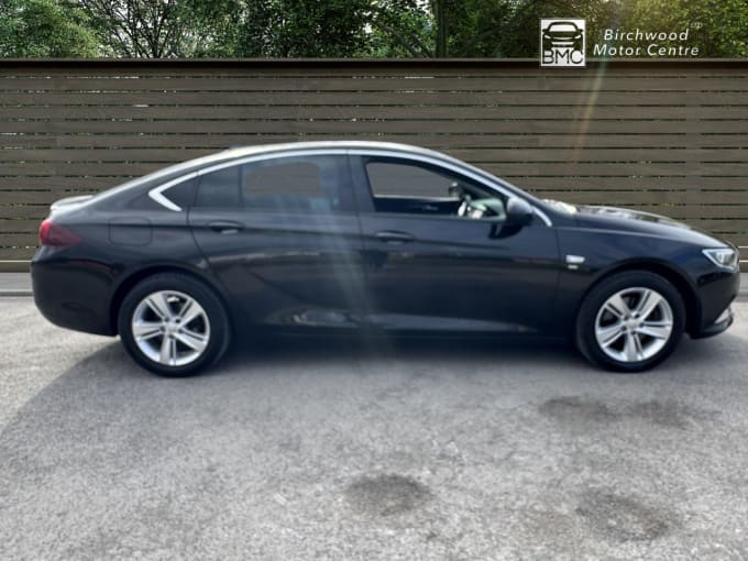 2025 Vauxhall Insignia