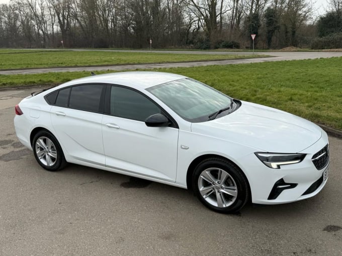 2025 Vauxhall Insignia