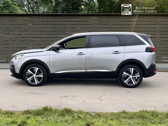 2025 Peugeot 5008