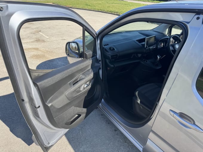 2025 Vauxhall Combo Life