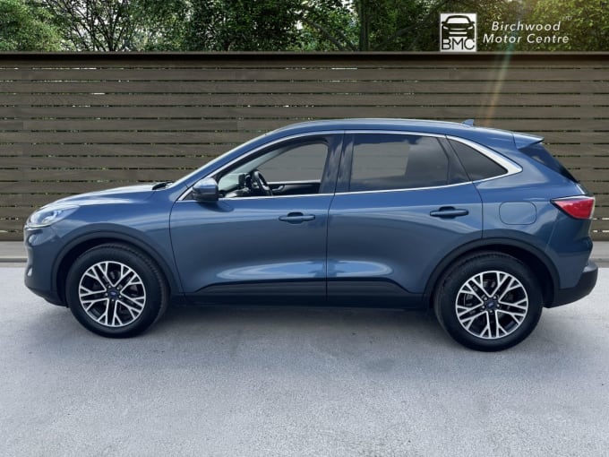 2025 Ford Kuga