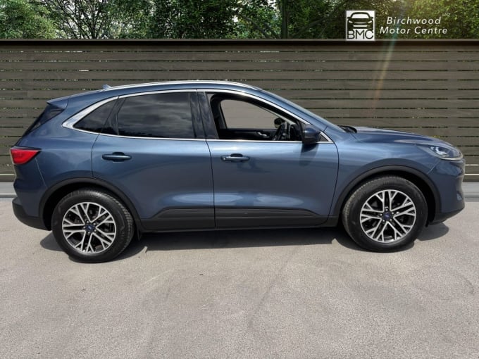 2025 Ford Kuga