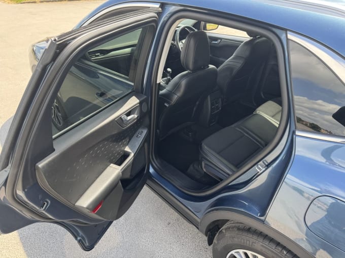 2025 Ford Kuga