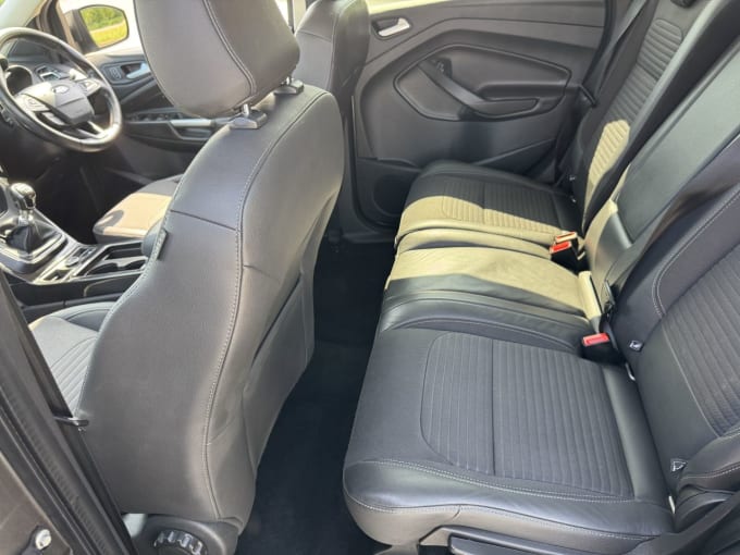 2025 Ford Kuga