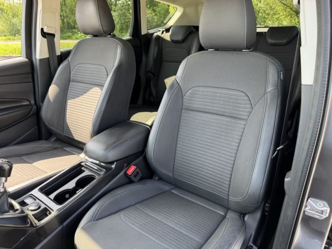 2025 Ford Kuga