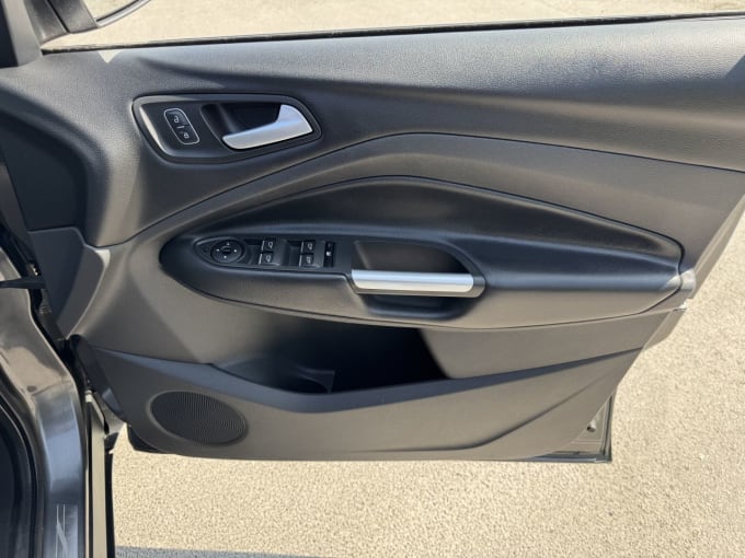 2025 Ford Kuga