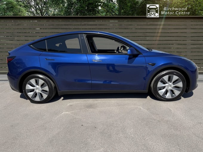 2025 Tesla Model Y
