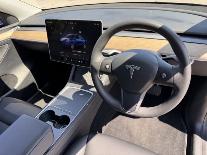 2025 Tesla Model Y