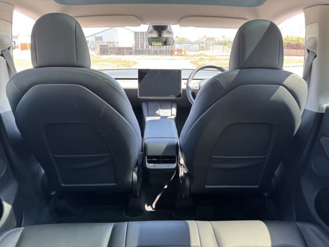 2025 Tesla Model Y