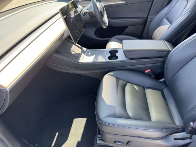 2025 Tesla Model Y