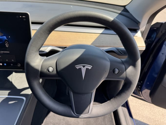 2025 Tesla Model Y