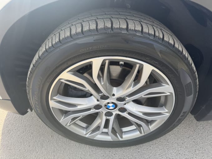 2025 BMW X1
