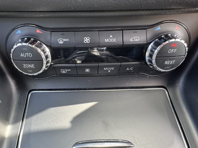 2025 Mercedes-benz Cla