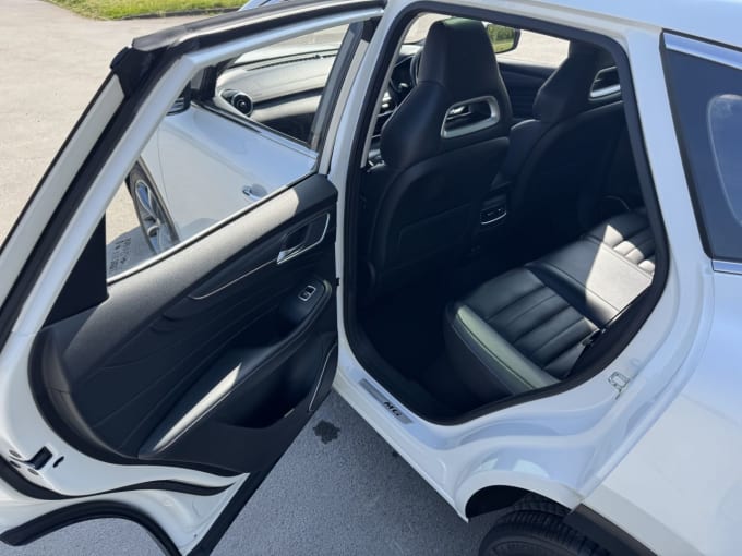 2025 Mg Mg Hs