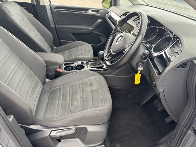 2025 Volkswagen Touran
