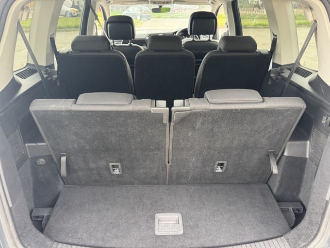 2025 Volkswagen Touran