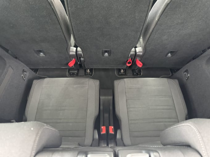 2025 Volkswagen Touran