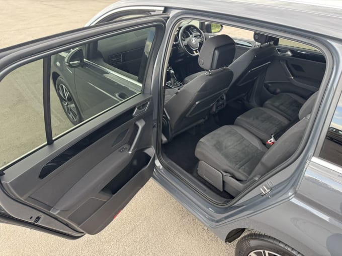 2025 Volkswagen Touran