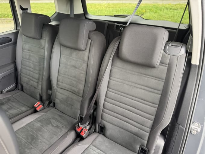 2025 Volkswagen Touran