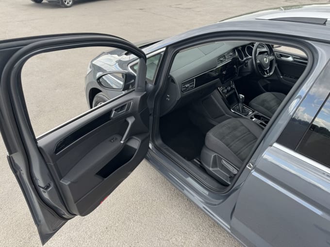 2025 Volkswagen Touran