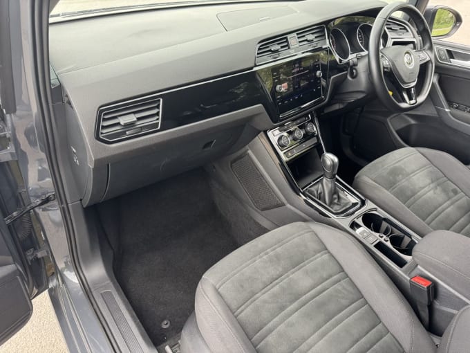 2025 Volkswagen Touran