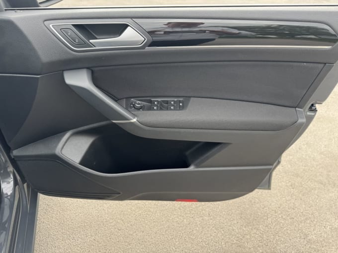 2025 Volkswagen Touran