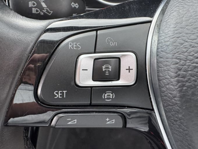 2025 Volkswagen Touran