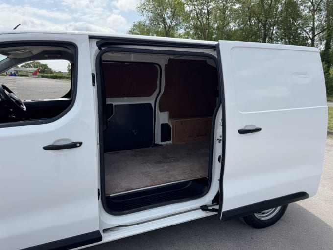 2025 Vauxhall Vivaro
