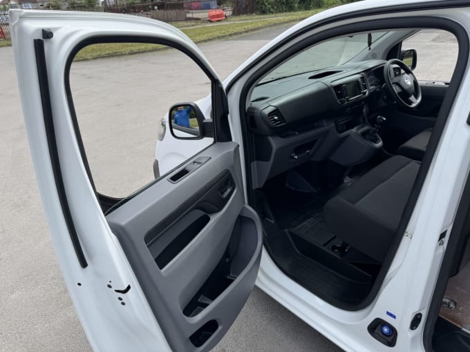 2025 Vauxhall Vivaro
