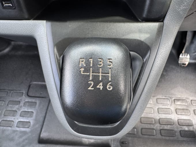 2025 Vauxhall Vivaro