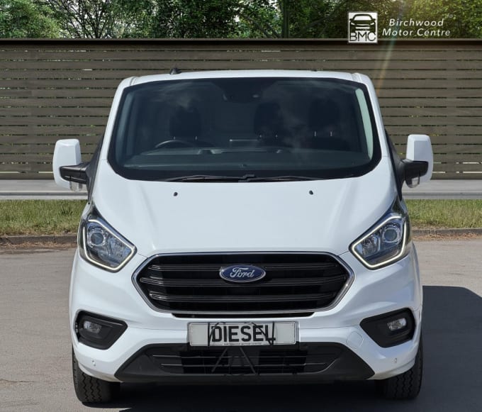 2025 Ford Transit Custom
