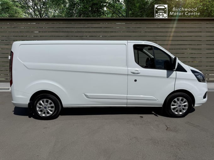 2025 Ford Transit Custom