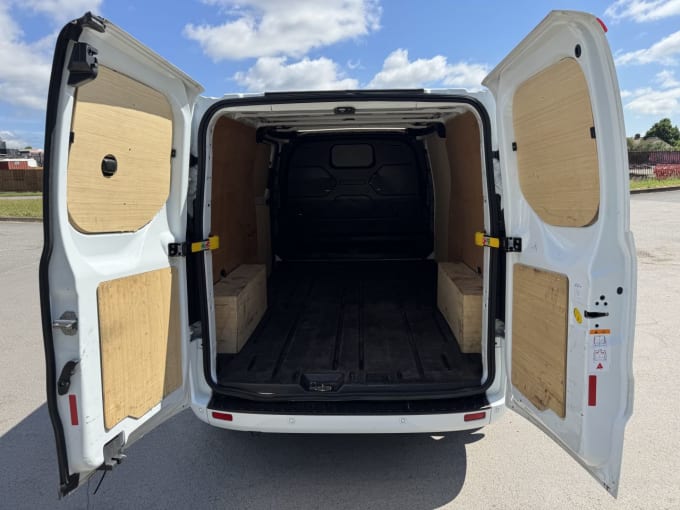 2025 Ford Transit Custom