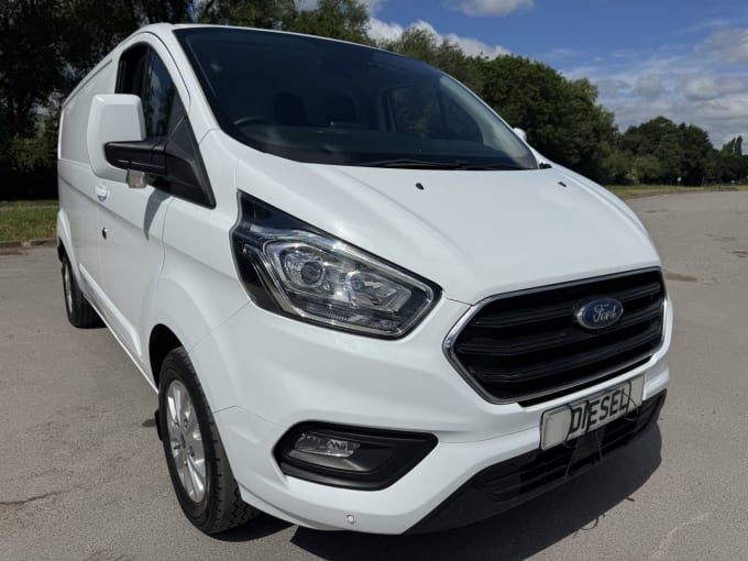 2025 Ford Transit Custom