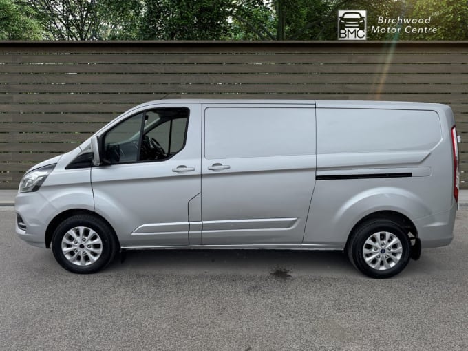2025 Ford Transit Custom