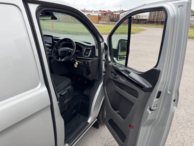 2025 Ford Transit Custom