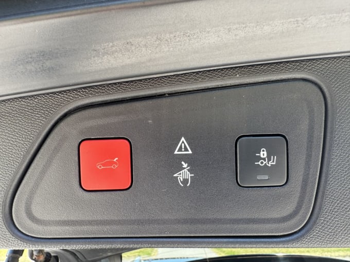 2025 Peugeot 3008