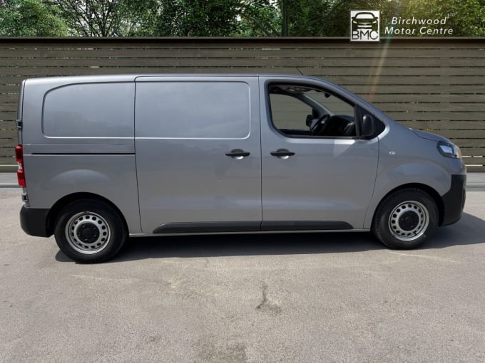 2025 Vauxhall Vivaro
