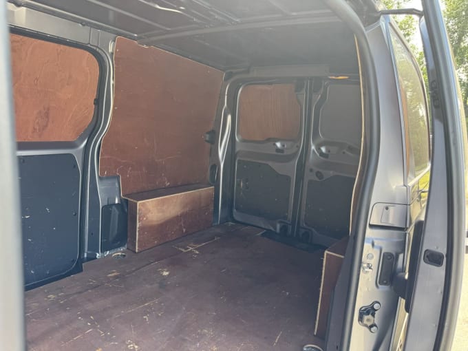 2025 Vauxhall Vivaro