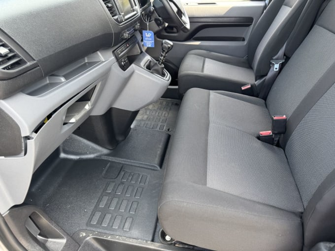 2025 Vauxhall Vivaro