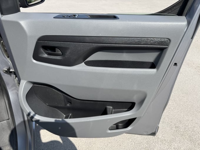 2025 Vauxhall Vivaro